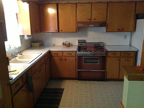 2nd image of 15406 E 37th Ter