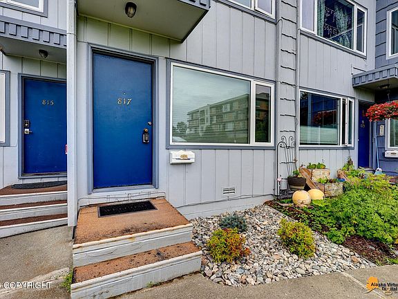 3rd image of 817 P St #817