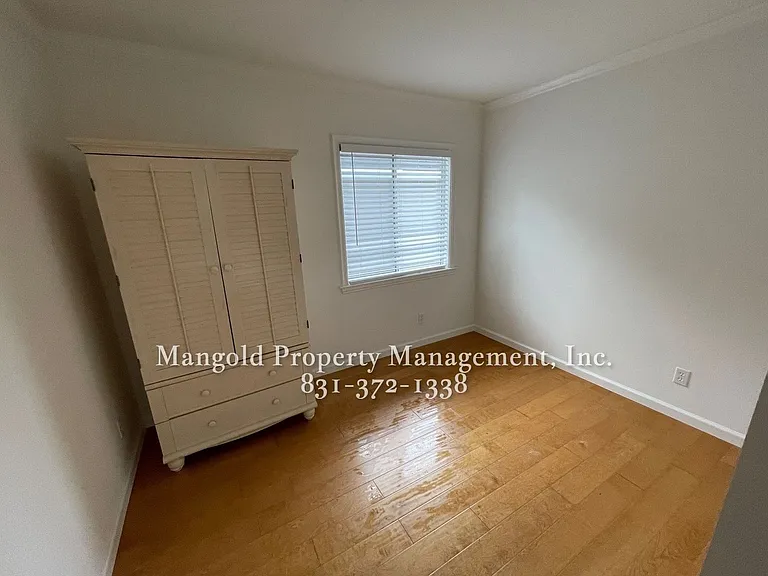415 Wood St — Photo 7