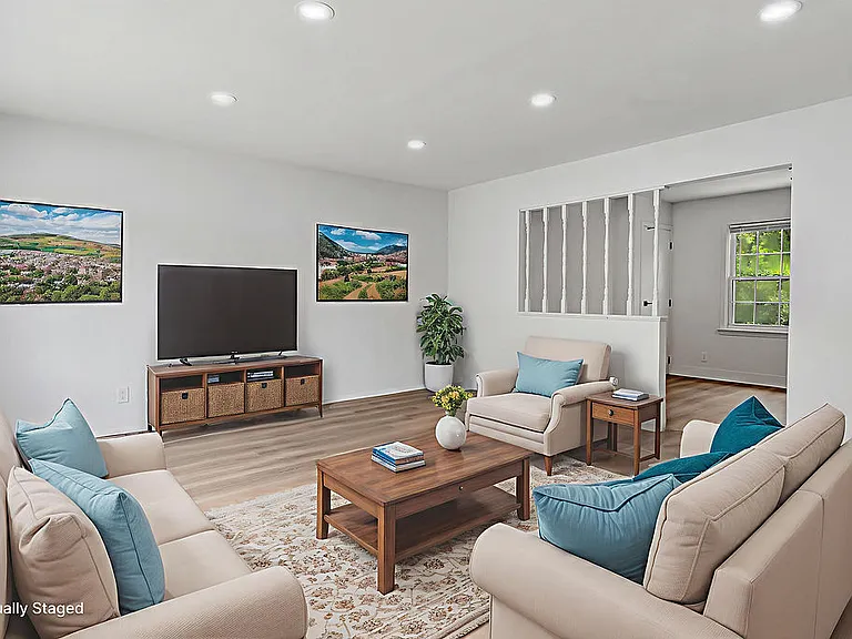 5946 Sunridge Dr — Photo 2