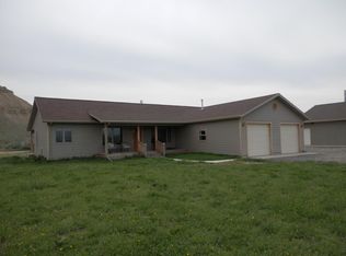 1164 Cowboy Mine Rd, Thermopolis, WY 82443