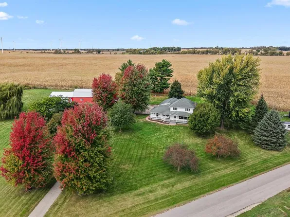 W390 Dillman Road, Randolph, WI 53956