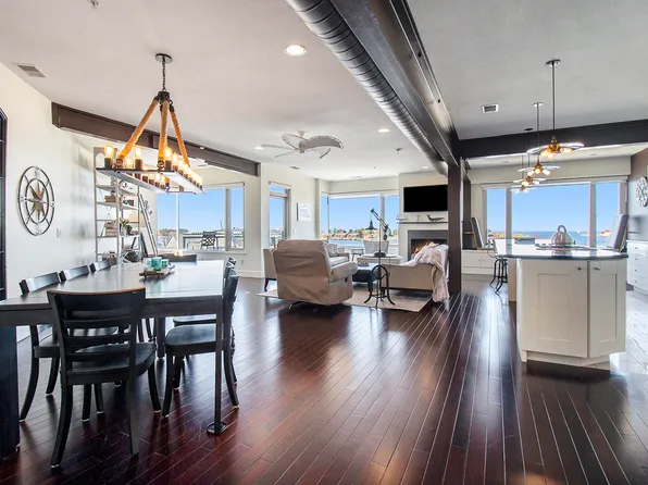 105 W Danaher St #(402), Ludington, MI 49431