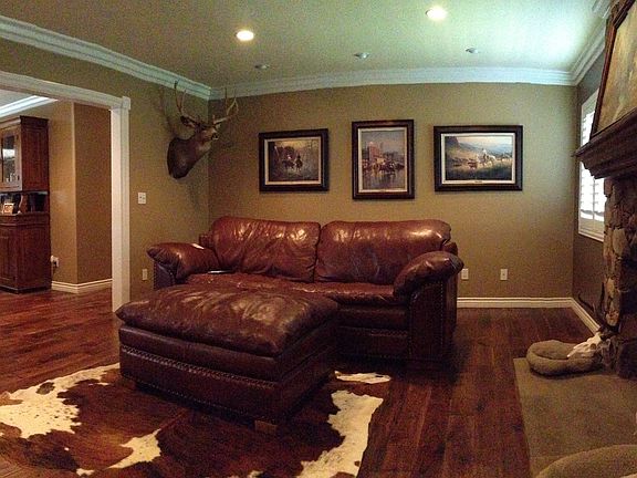 Living Room / Dining / Game 