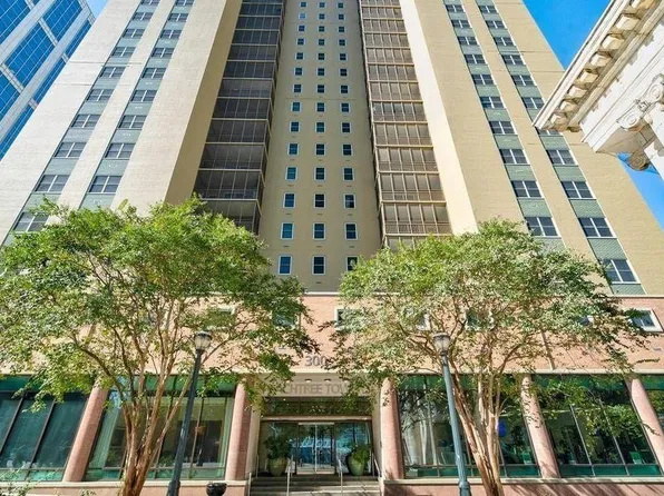 300 Peachtree St NE, Atlanta, GA