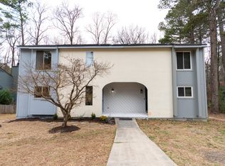 6001 Applewood Ln, Raleigh, NC 27609