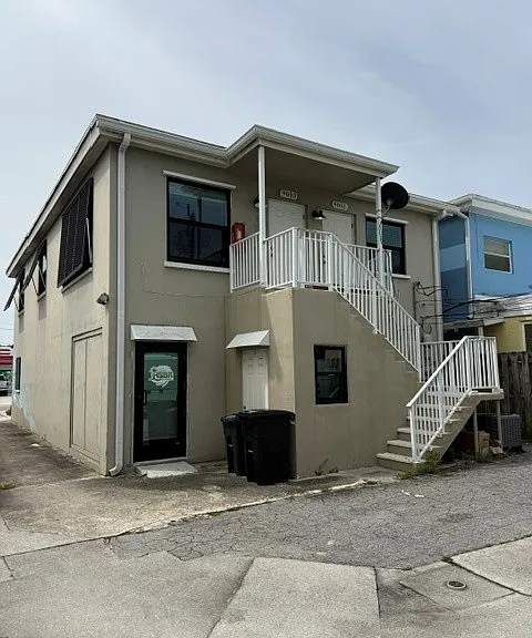 9053 SE Bridge Rd #1 — Photo 1