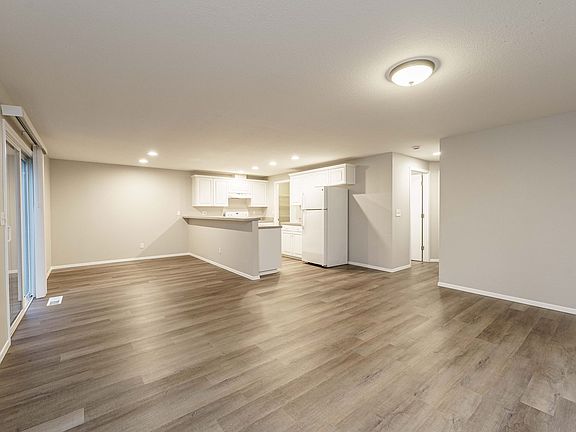 5th image of 9715 NE Tenny Creek Dr