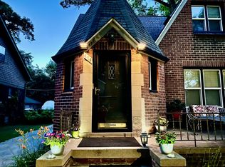 476 W Breckenridge St, Ferndale, MI 48220