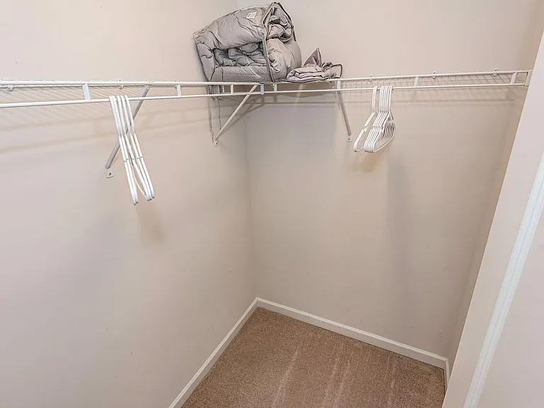430 Carolyn Ln — Photo 23