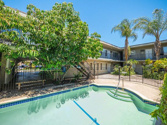 5th image of 14220 Burbank Blvd #72107