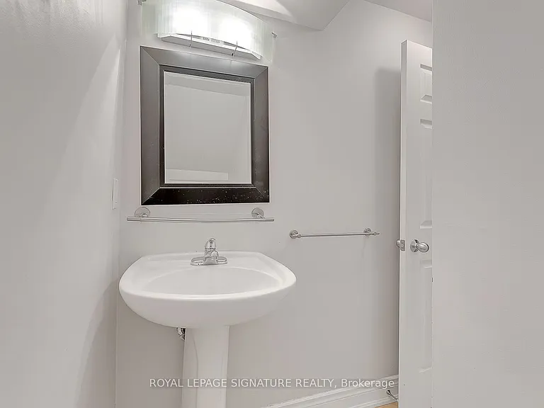 1019A College St — Photo 25