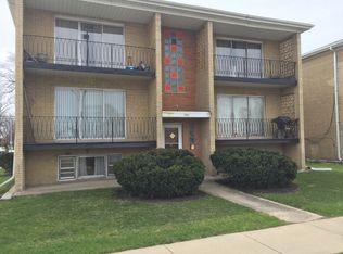 5901 W 79th St APT 1W, Burbank, IL 60459