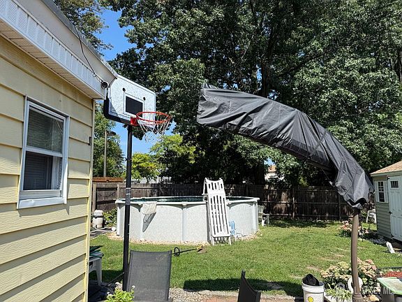 5th image of 1420 Church St