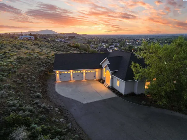 1831 Artemis Rdg, West Richland, WA 99353