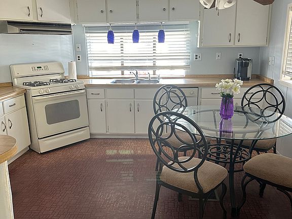 2nd image of 2700 W 8th St