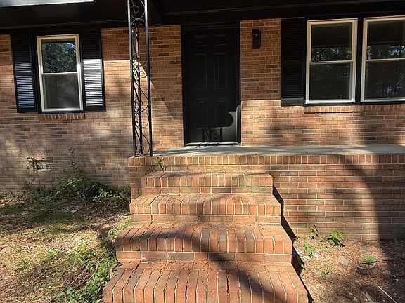 2nd image of 662 Timberlake Rd