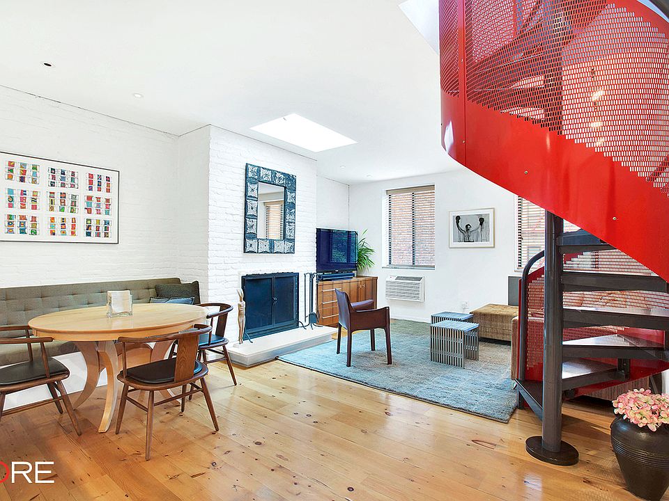1st image of 228 W 21st St APT 8