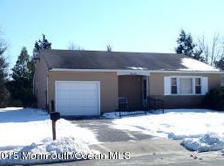 91 Westbrook Dr, Toms River, NJ