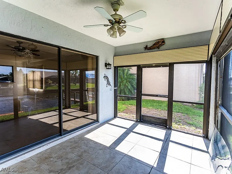 1110 SW 48th Ter #A-101 — Photo 37