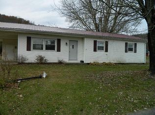 50 Chattin St, Lucasville, OH 45648