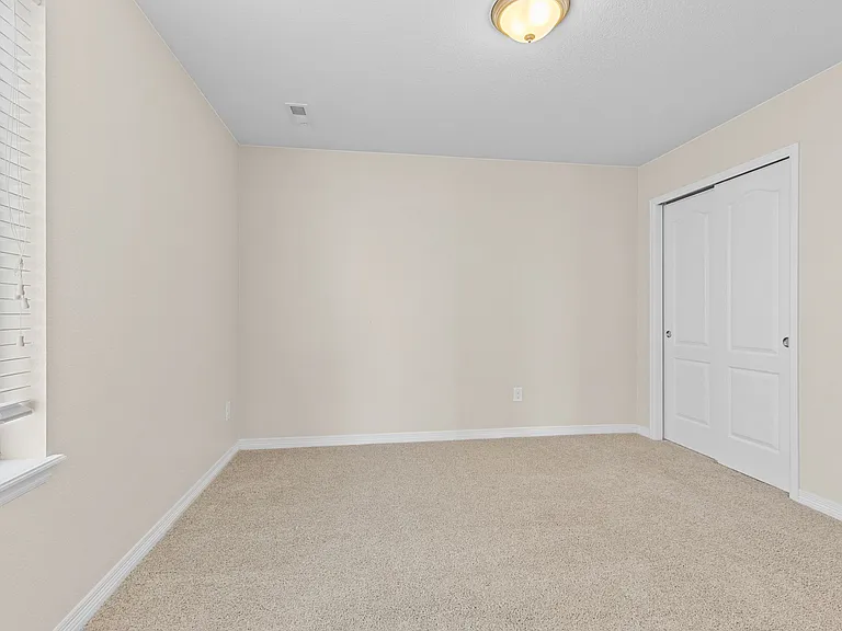 22898 E Saratoga Pl — Photo 38