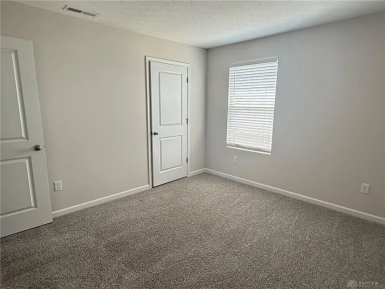 1460 Camden Ln — Photo 20