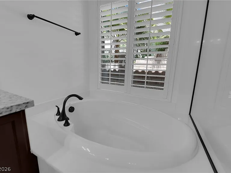 608 Highland Bluff Way — Photo 25