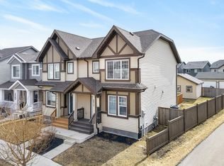 2513 Price Way SW, Edmonton, AB T6W 3W1