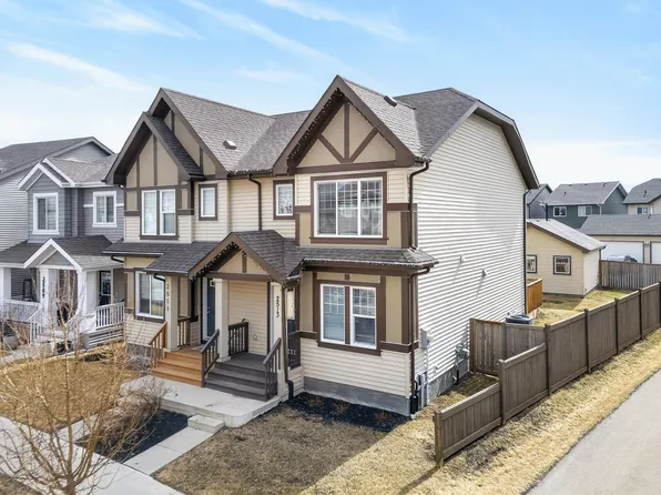 2513 Price Way SW, Edmonton, AB T6W 3W1