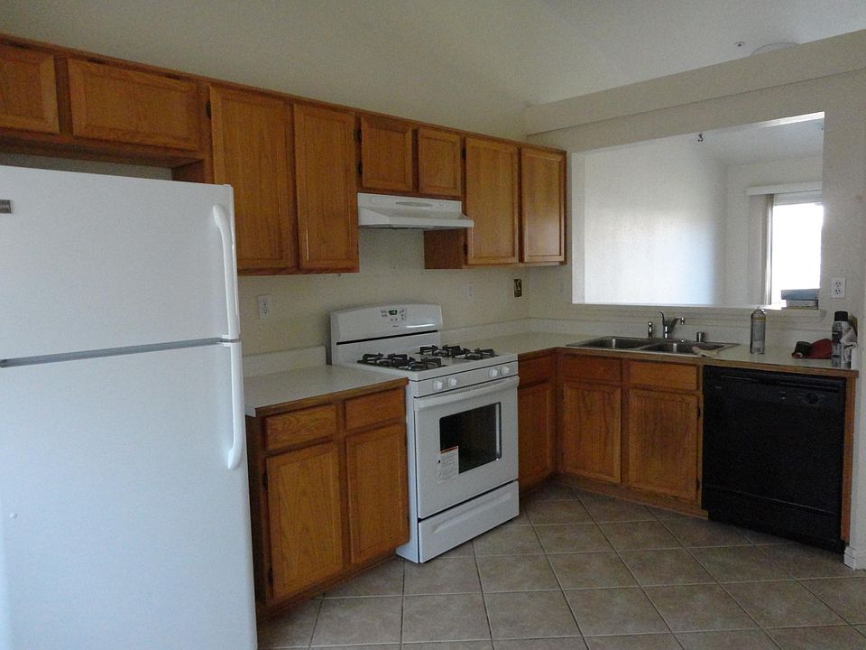 2nd image of 417 Charolais Dr