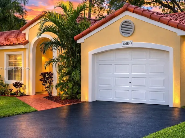4400 NW 61st Pl, Pompano Beach, FL 33073