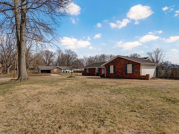 3rd image of 1308 W Swan Street