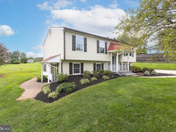 805 Rolling Ridge Dr, Westminster, MD 21157