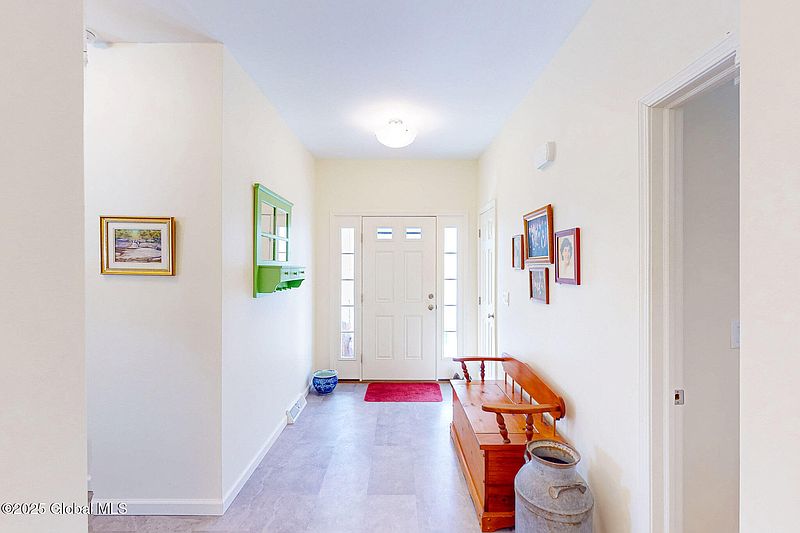 4th image of 21 Joshua Place