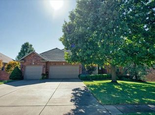 750 E Lakewood St, Springfield, MO 65810