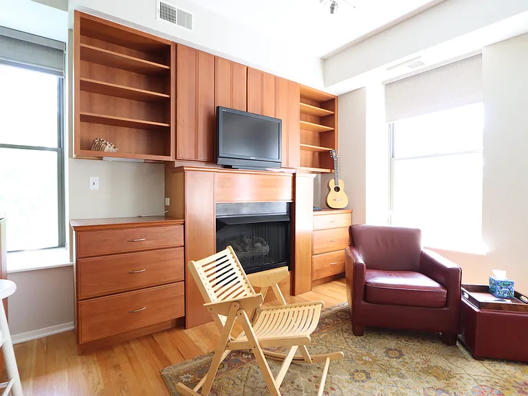 811 S Lytle St #319 — Photo 5