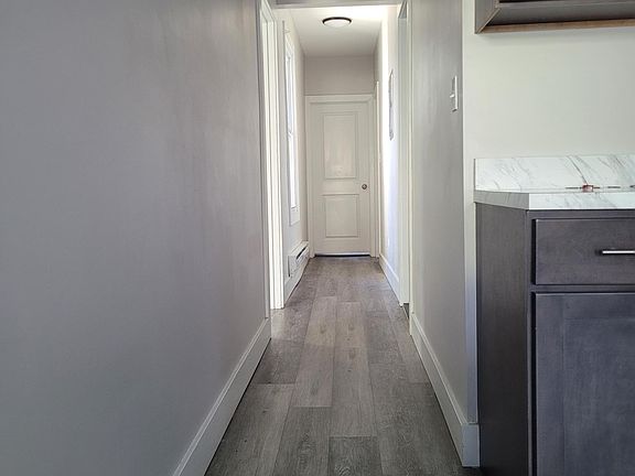 5th image of 29 Hooker Ave Floor 2