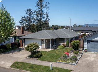 2522 5th St, Tillamook, OR 97141