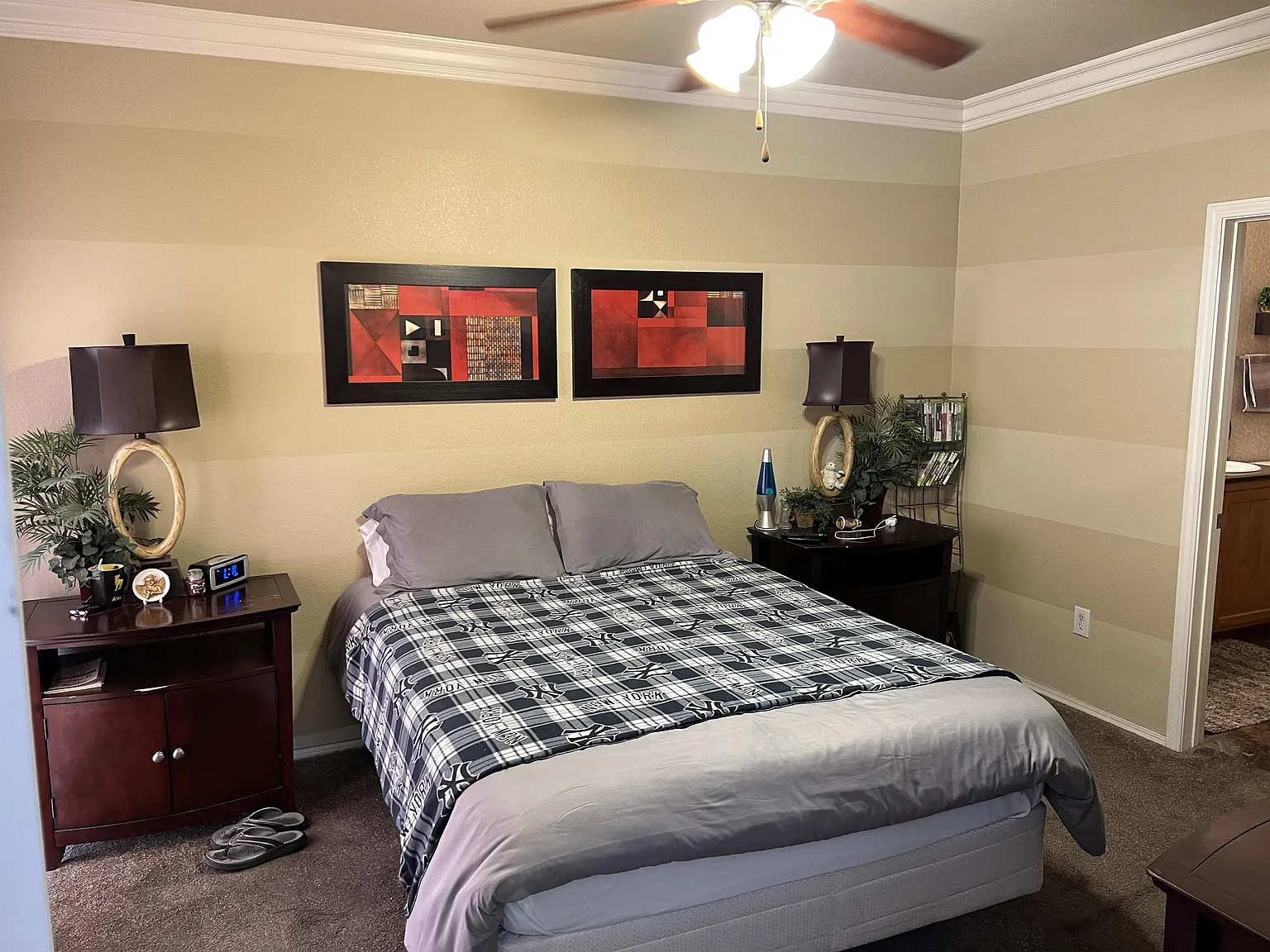Hualapai Way # 284 - 1 — Photo 4