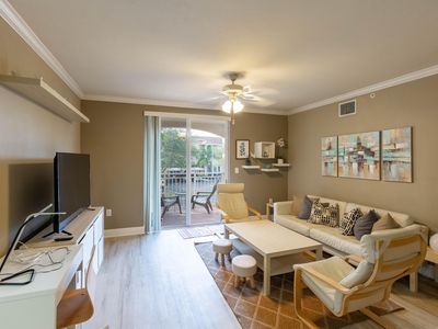 6559 Emerald Dunes Drive #201, West Palm Beach, FL, 33411