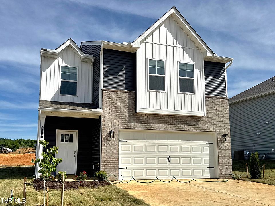 1st image of 216 Artist Ave