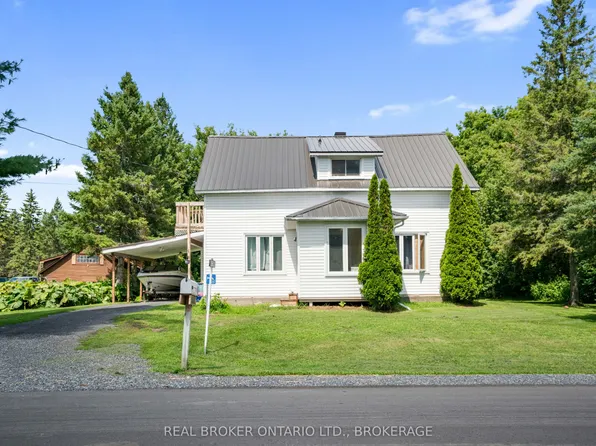15631 Manning Rd, South Stormont, ON K0C 1M0