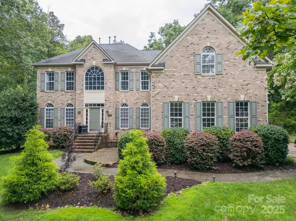 2216 Potter Cove Ln #19, Matthews, NC 28104