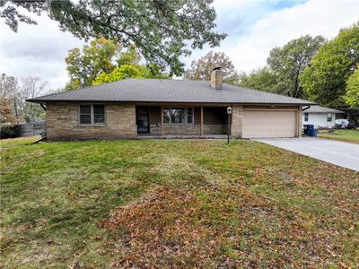 6414 N Central St, Kansas City, MO, 64118