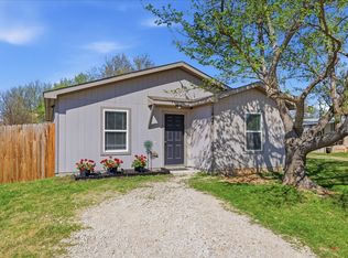 1645 Gale Dr, Azle, TX 76020