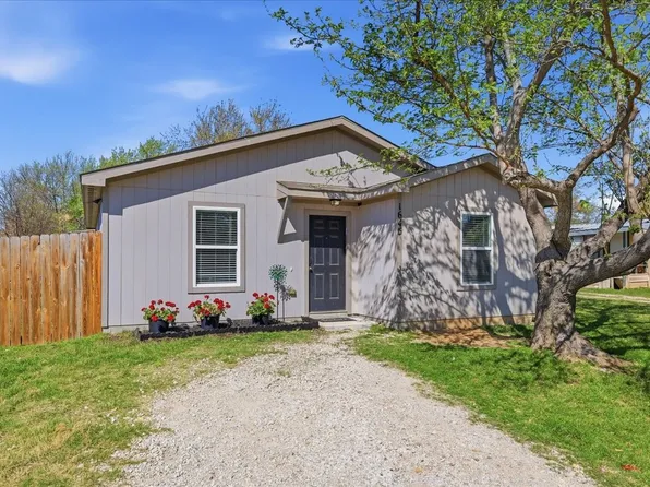 1645 Gale Dr, Azle, TX 76020