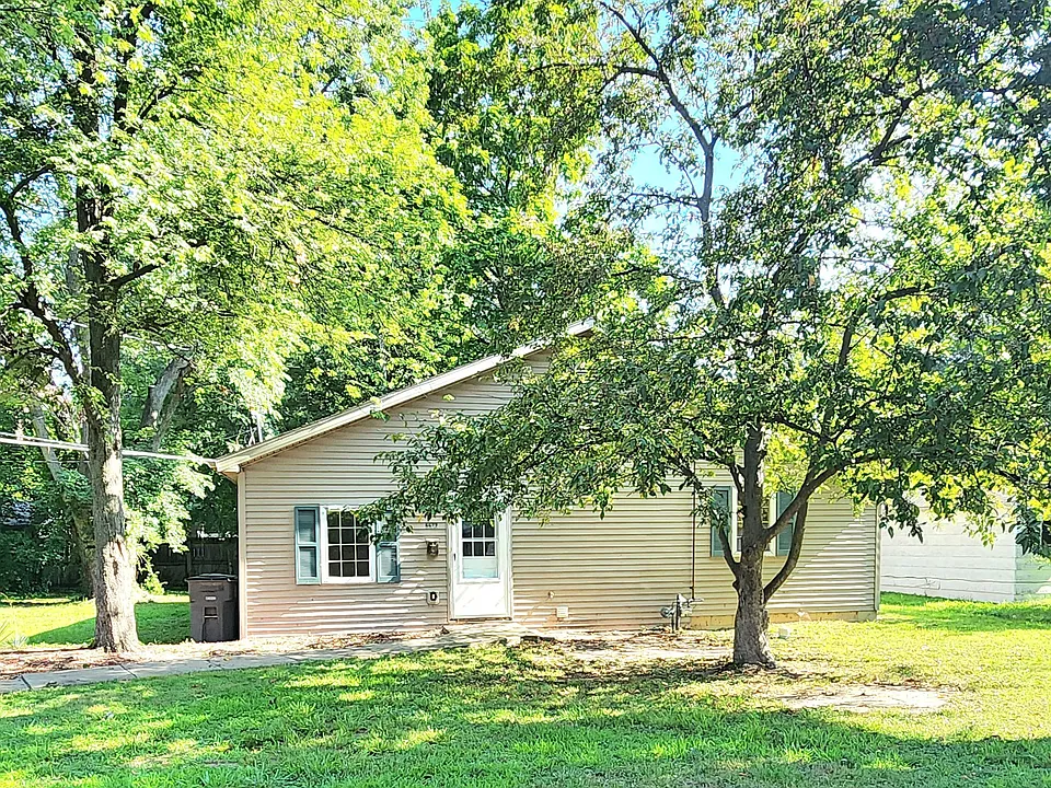 2206 Ravenswood Dr