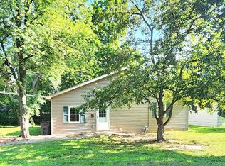 2206 Ravenswood Dr, Evansville, IN 47714