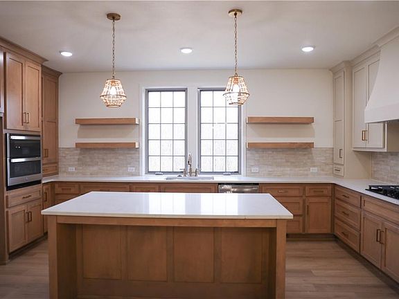 4th image of 26103 Blue Mills Rd